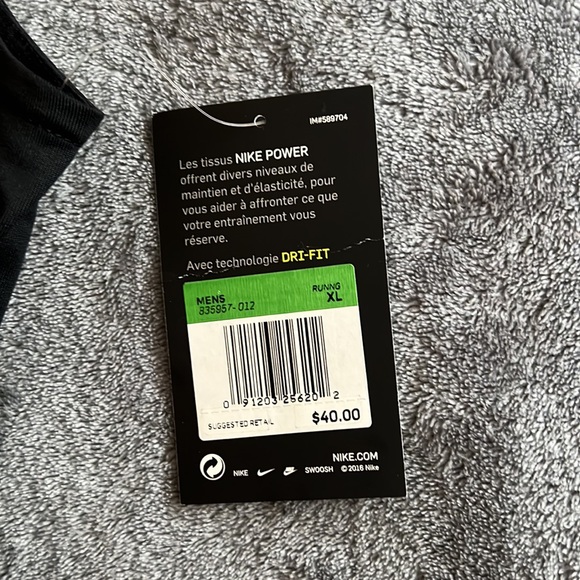 Nike Dri-fit sleeveless tank - Picture 3 of 3